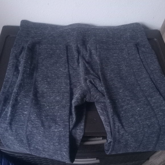 Athletic Works, Heather Gray Ankle Leggings with Pockets - Picture 4 of 4